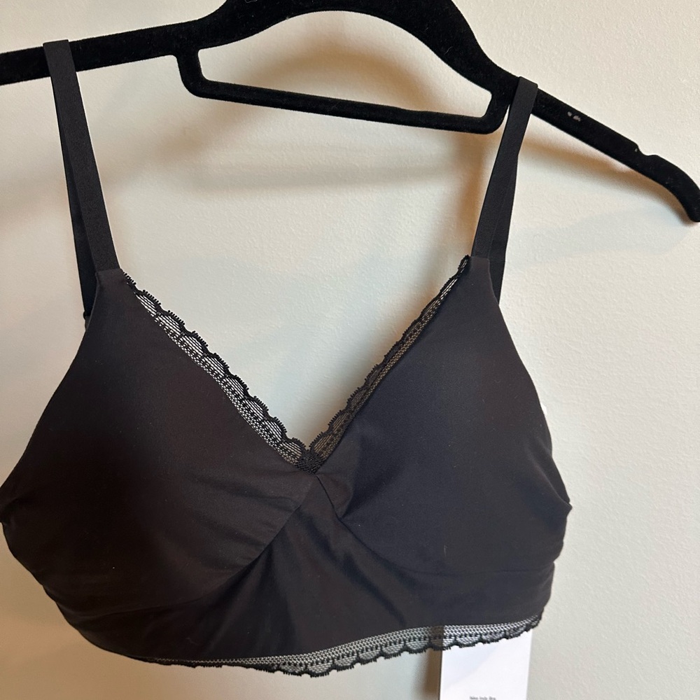 Nike Women's S Black Indy Lace Light-support Sports Bra Removable